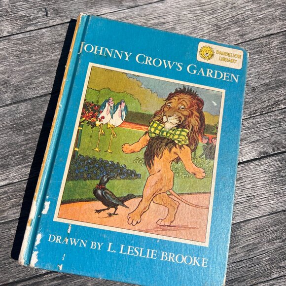 Childrens Book - Flip - Two Sections - Dandelion Library - Picture 2 of 10